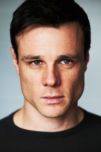 Ảnh của Rupert Evans